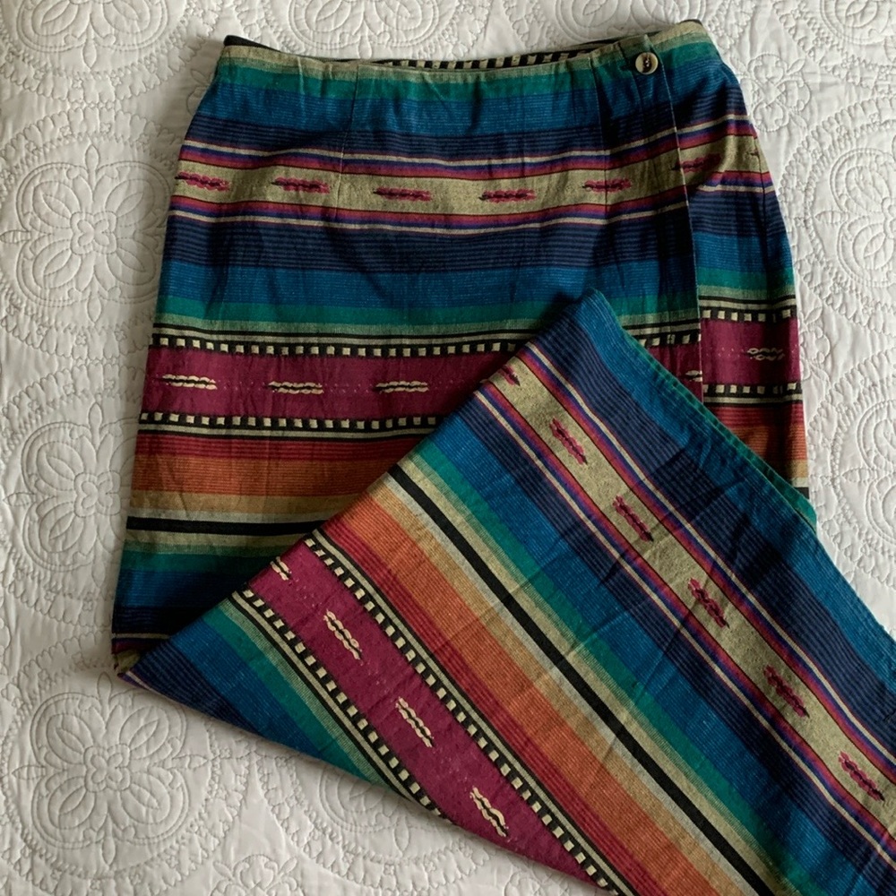 Aztec wrap front vintage skirt. Size M